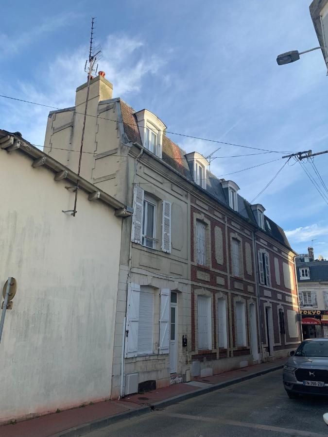 Maison de pecheur Trouville-sur-Mer Extérieur photo
